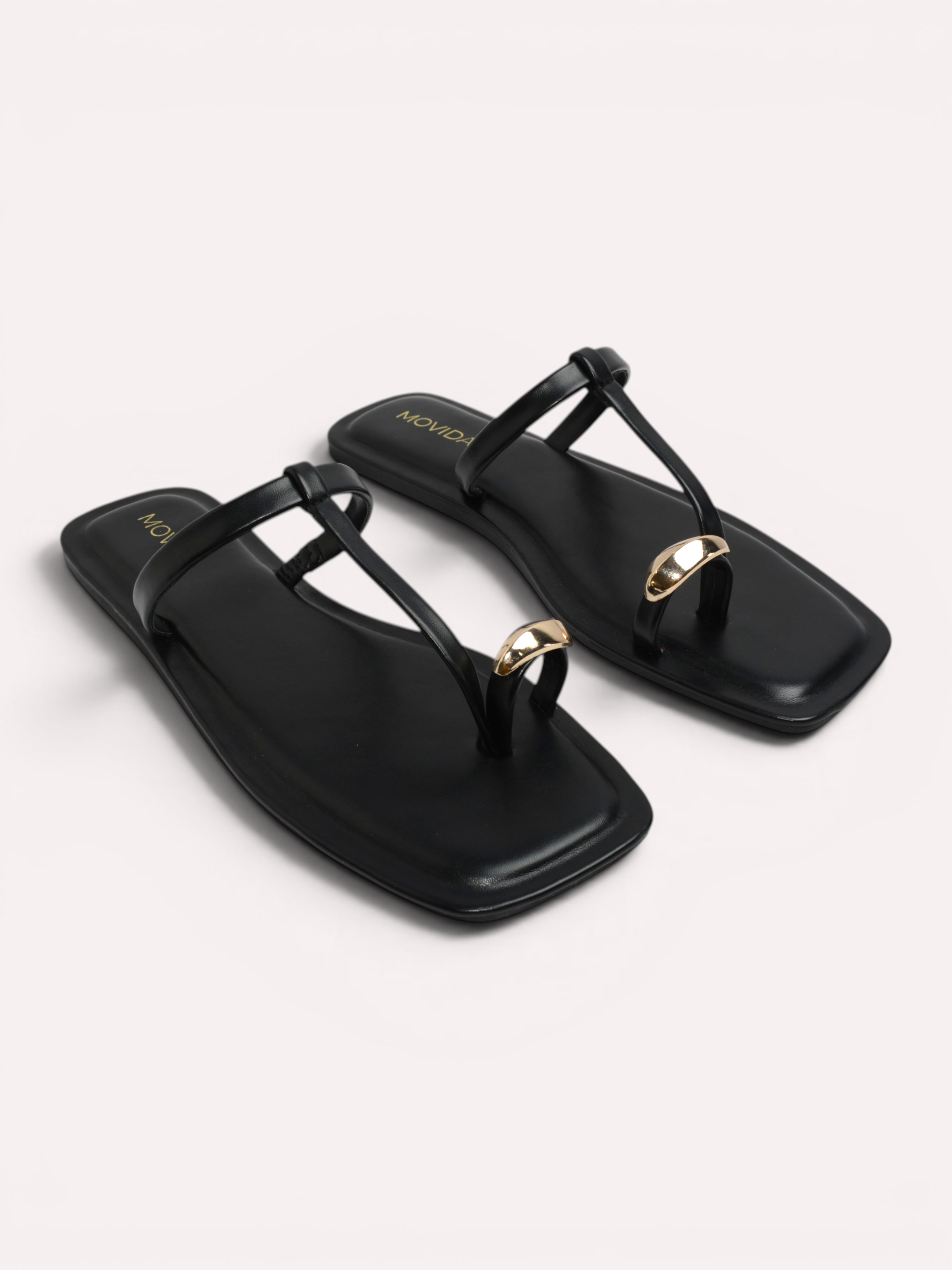 Sable Gold Shell T-Bar  Thong Sandal – Black