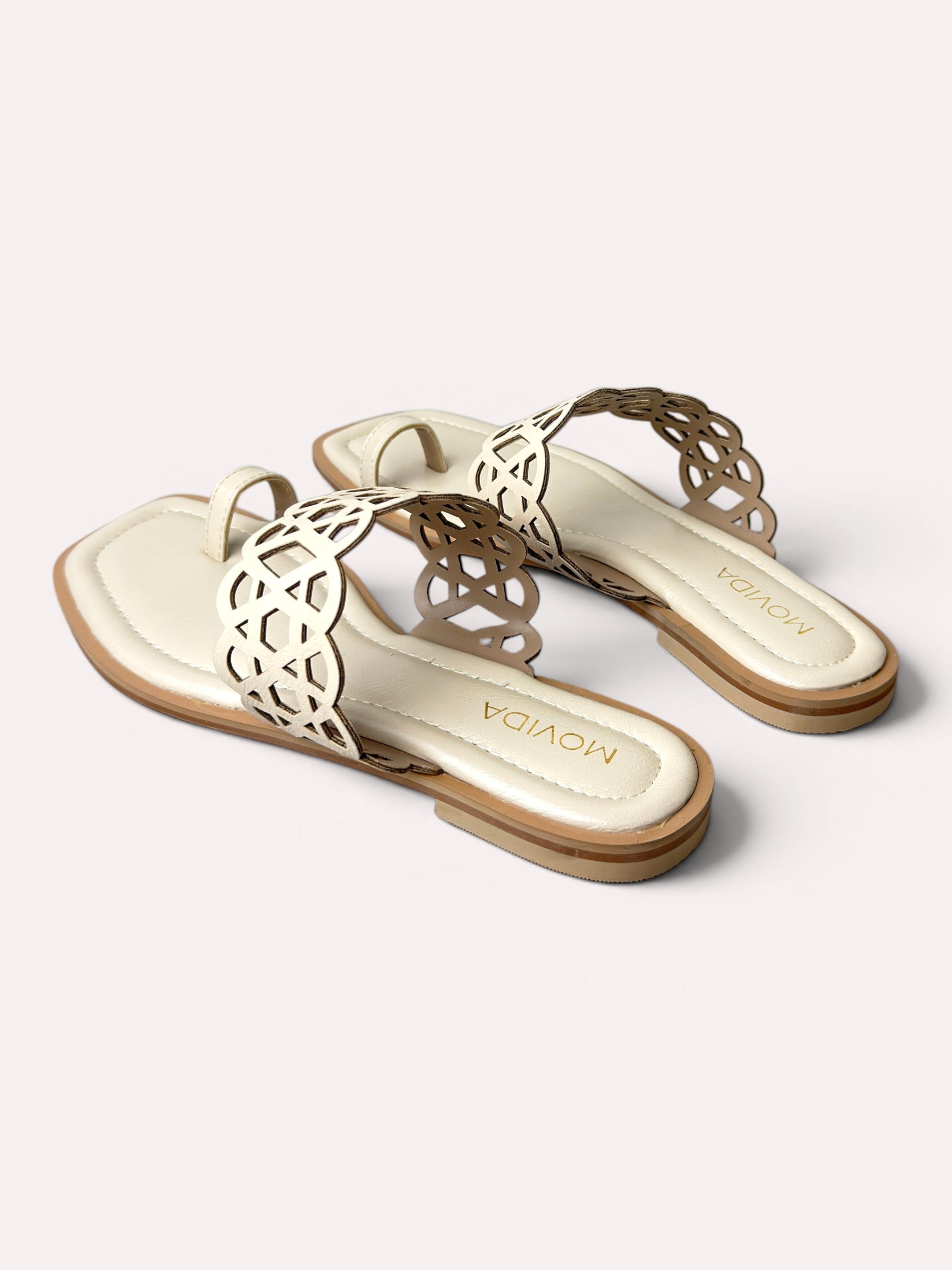 Veda Lattice Toe Ring Flat Sandal – Off White