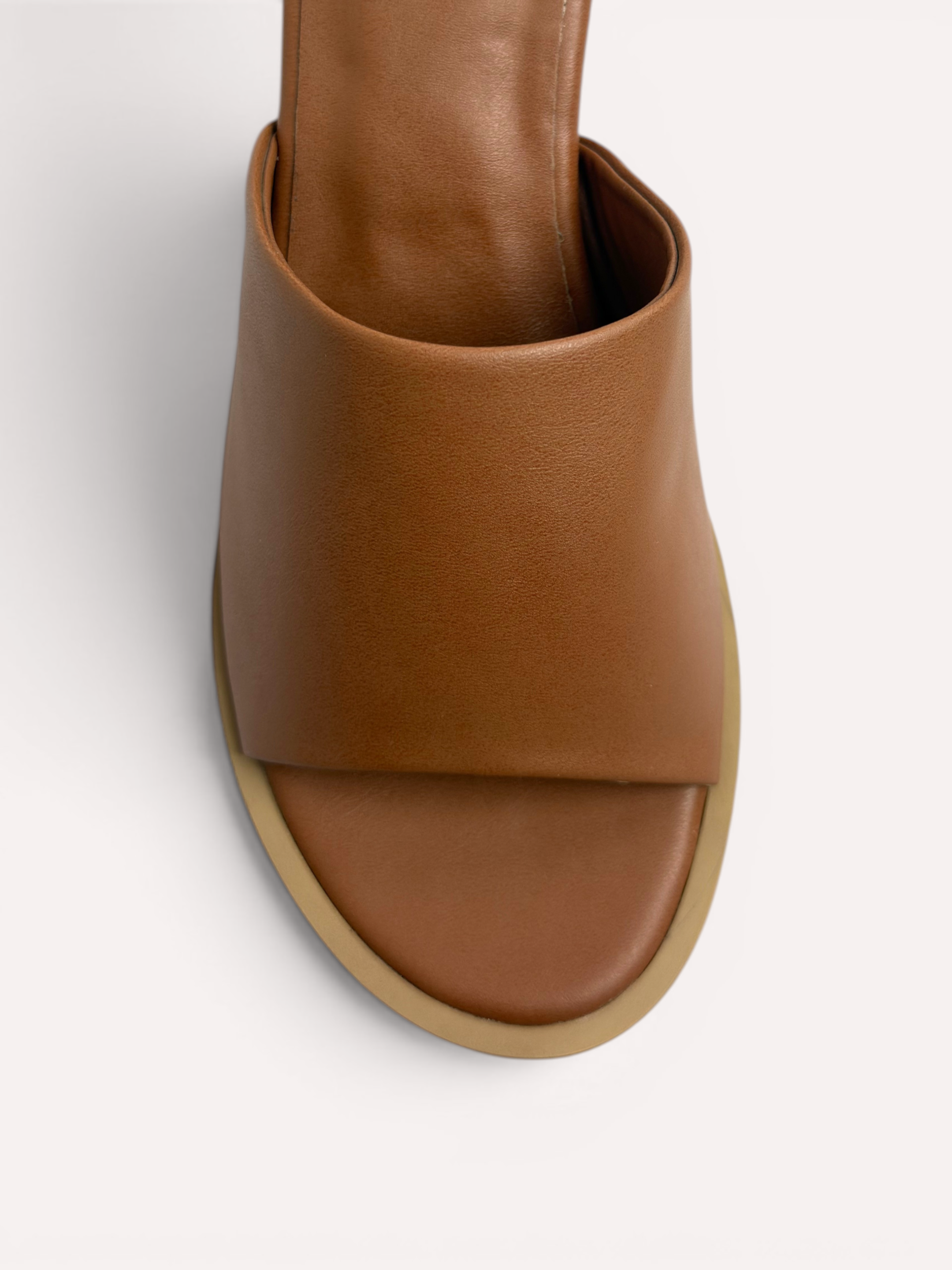 Cleo Sculptural Spiral Heel Mule – Tan