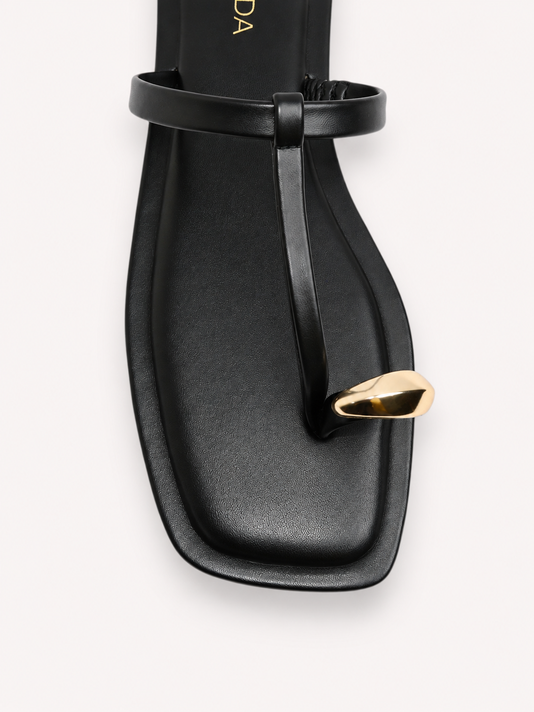 Sable Gold Shell T-Bar  Thong Sandal – Black
