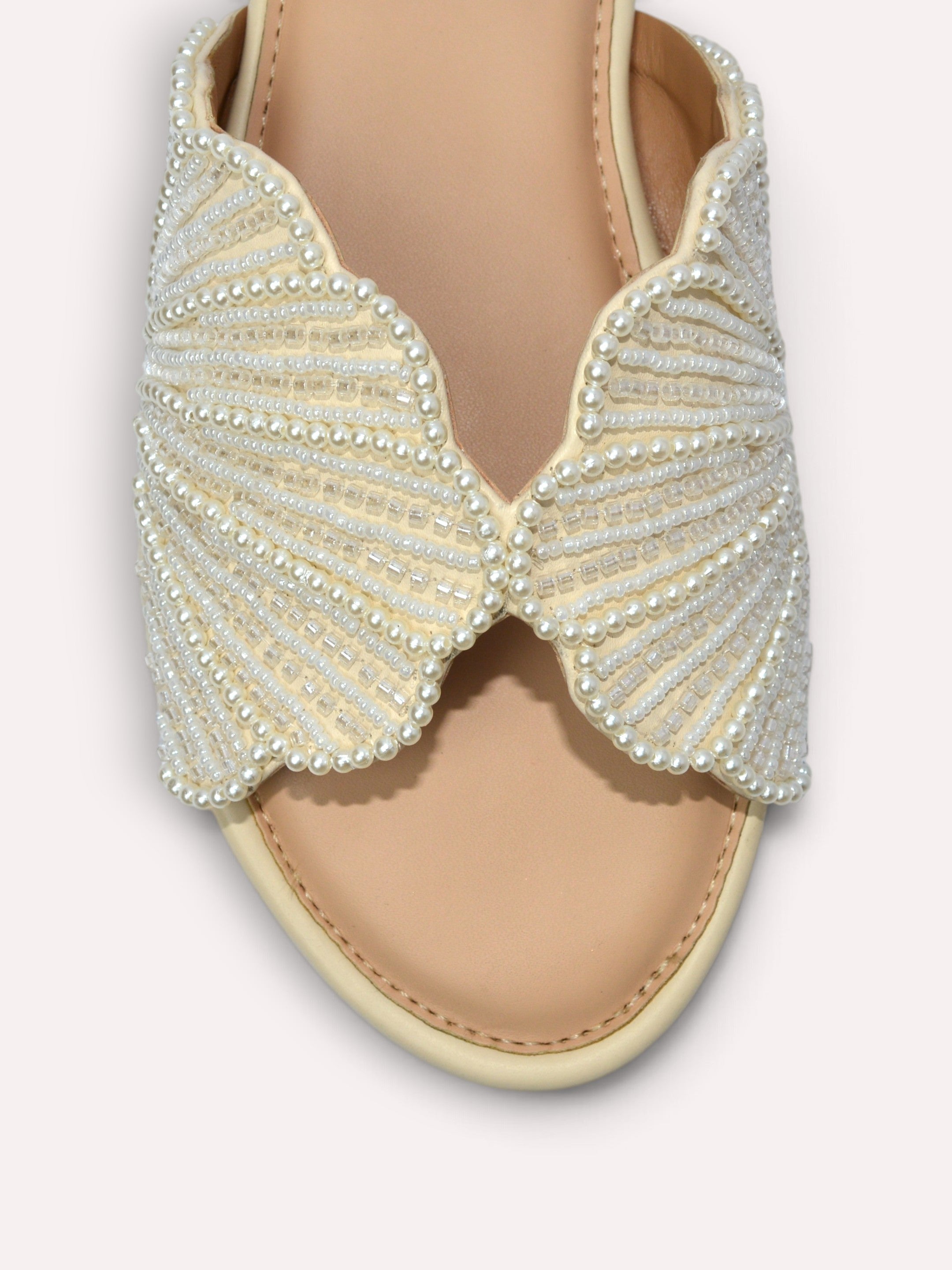 Lyra Pearl Embellished Wing Flat Slide – Cream